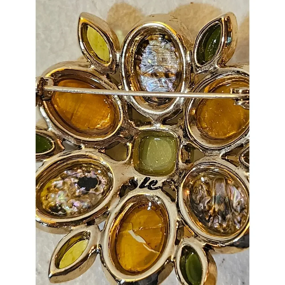 Vintage Liz Claiborne brooch pin